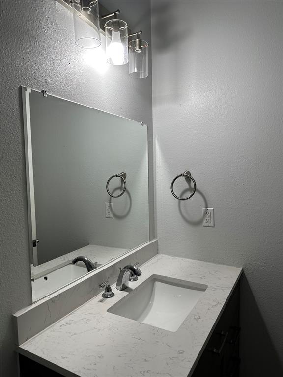 Building Photo - 6000 Shepherd Mountain Cove