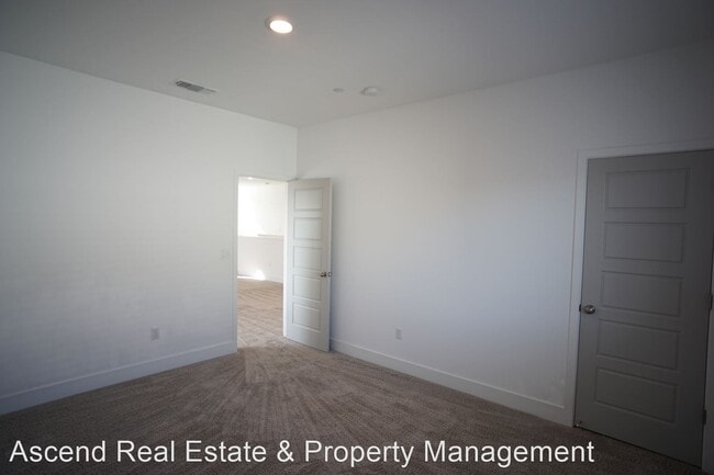 Building Photo - 5 br, 4 bath House - 9000 Lily Crest Way