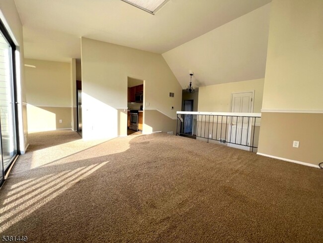 Building Photo - 1308 Spruce Hills Dr