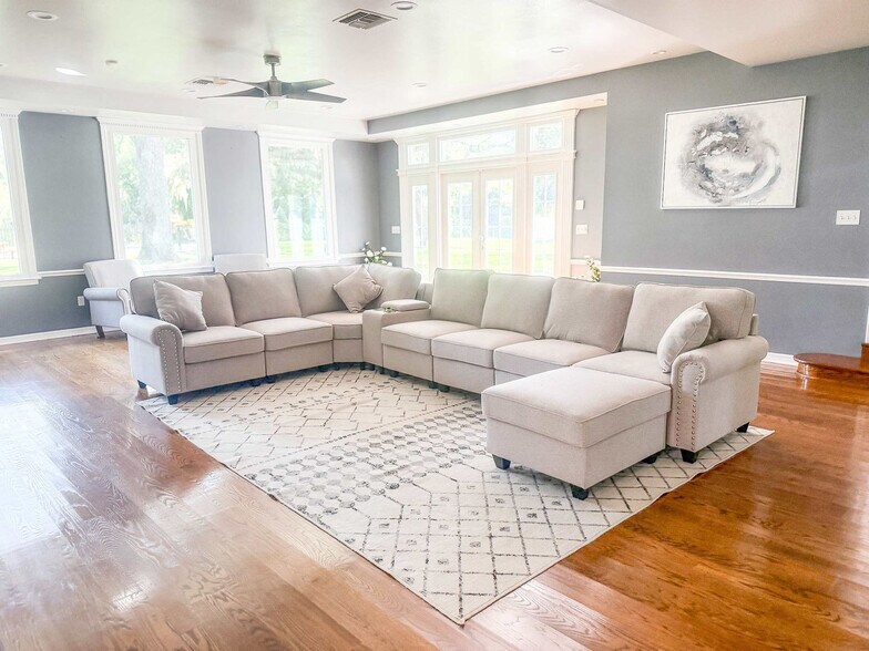 Primary Photo - 34902 Greensteele Rd