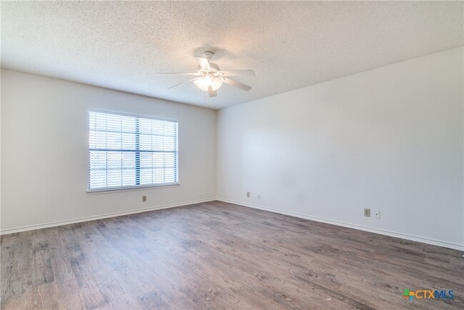 Building Photo - 1078 Stone Trail