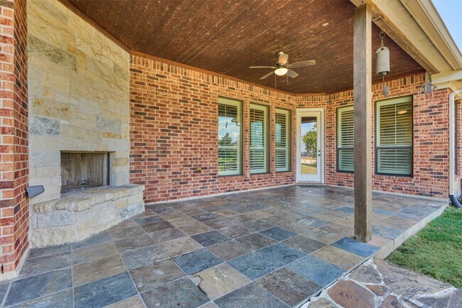 Building Photo - 388 Berkley Dr