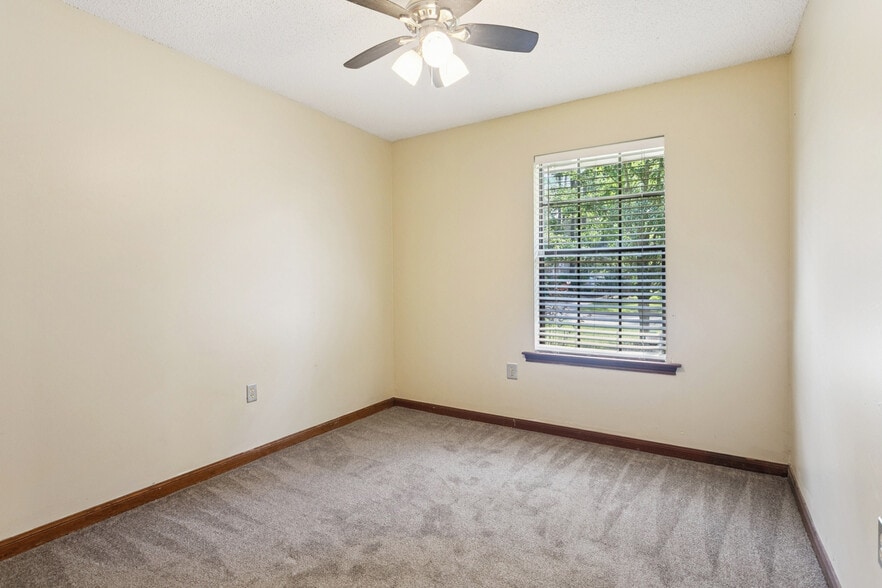 Building Photo - 310 Goldenwood St