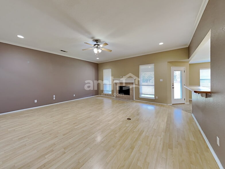 Building Photo - 1000 Redfish Dr