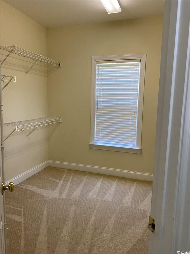 Building Photo - 544 Stonemason Dr