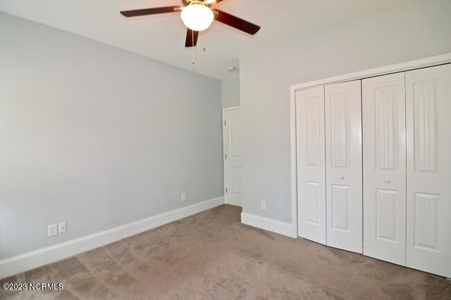 Building Photo - 2 Sawmill Ct