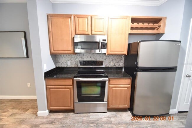 Building Photo - 18573 Bridle Club Dr