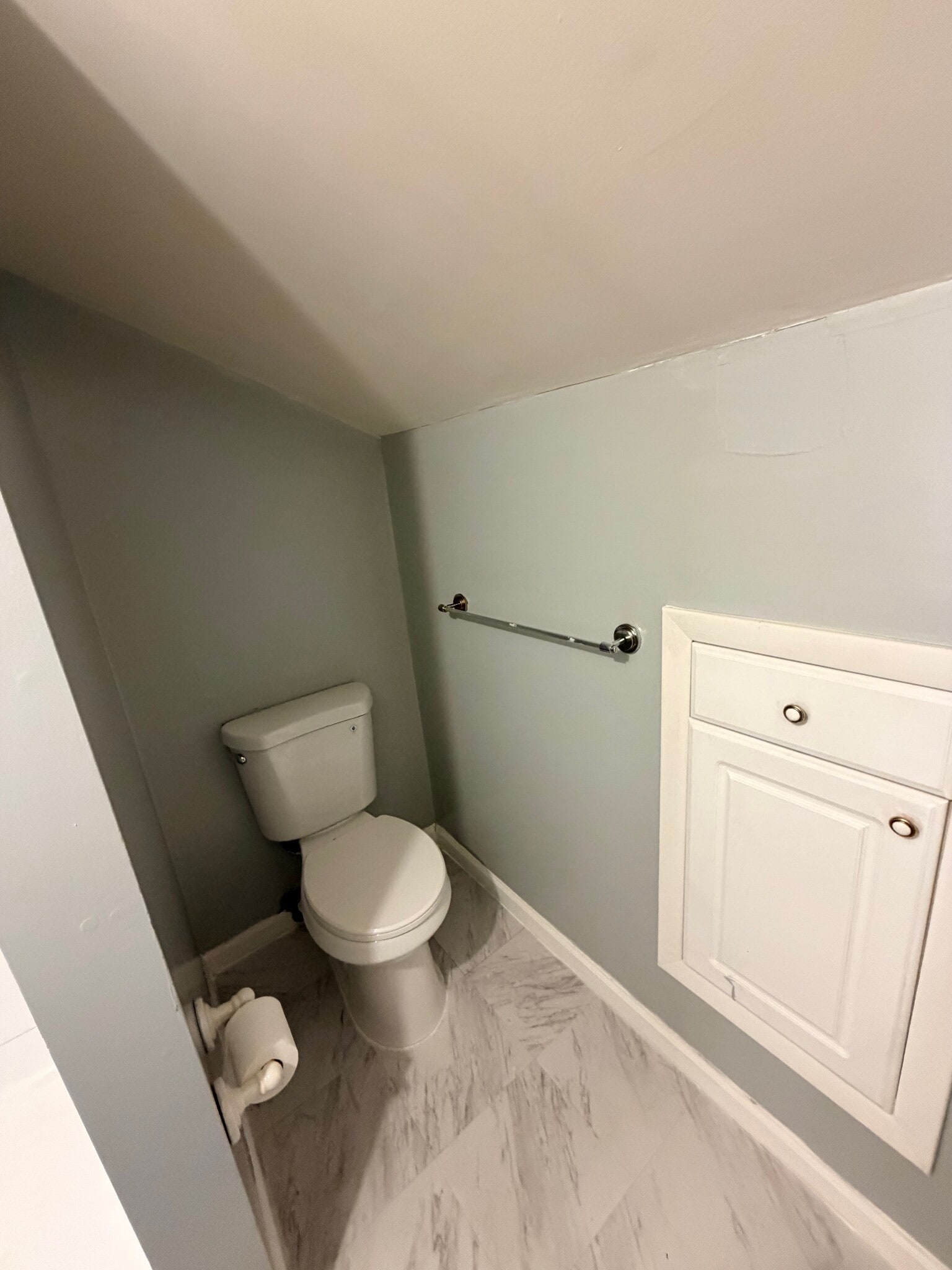 Building Photo - 131 Pine St