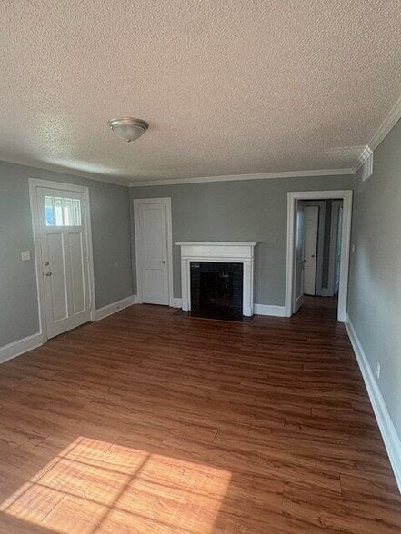 Building Photo - 2612 Sunset Ave