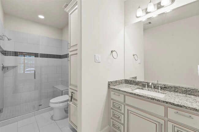 Building Photo - 1408B W 26th St