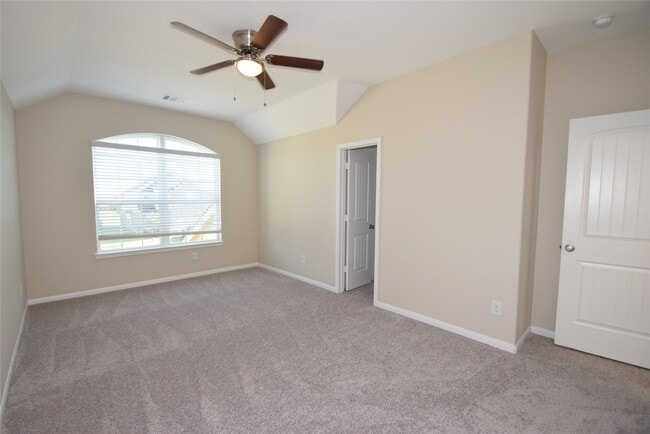 Building Photo - 24706 Pavarotti Pl