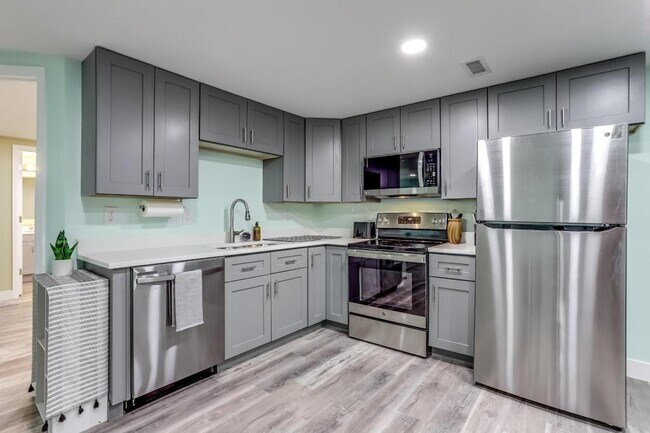 Building Photo - 15054 E Dartmouth Ave