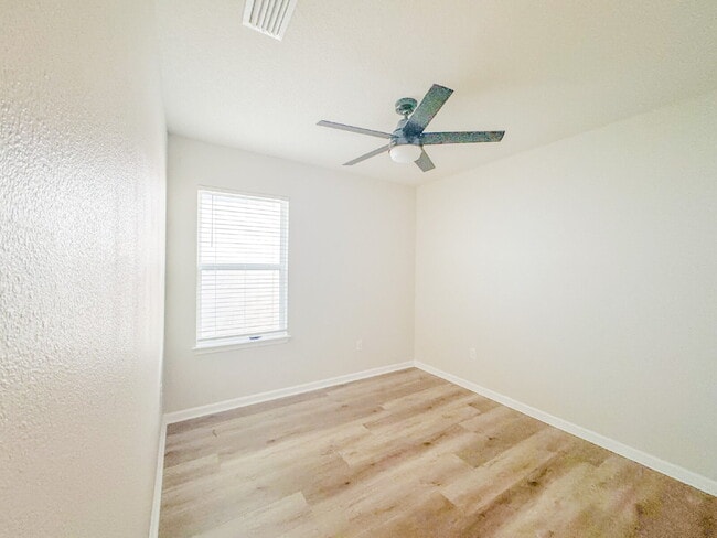 Building Photo - Open Floor Plan! Nice corner lakefront home!  Community pool, playground and walking trails.