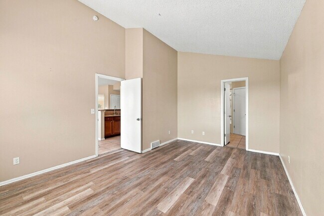 Building Photo - $2,400.95 with $300 Off the First Month's Rent - 3 Beds, 3 Bath, Single Family Home with Solar Pa...