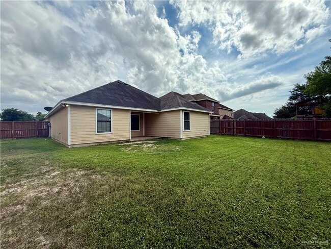 Building Photo - 2317 Llano Molano Ln