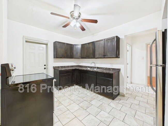 Building Photo - 2710 Park Ave