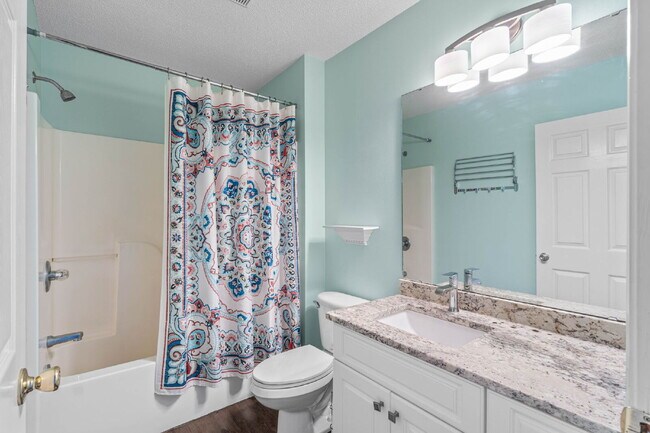 Building Photo - 989 Claeven Cir