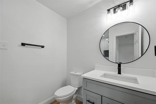 Building Photo - 7021 Thornwood Dr