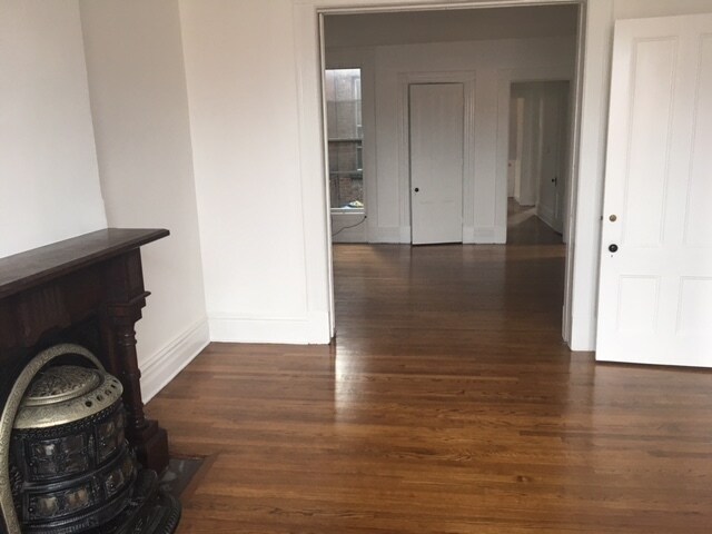 Building Photo - 108 4th St