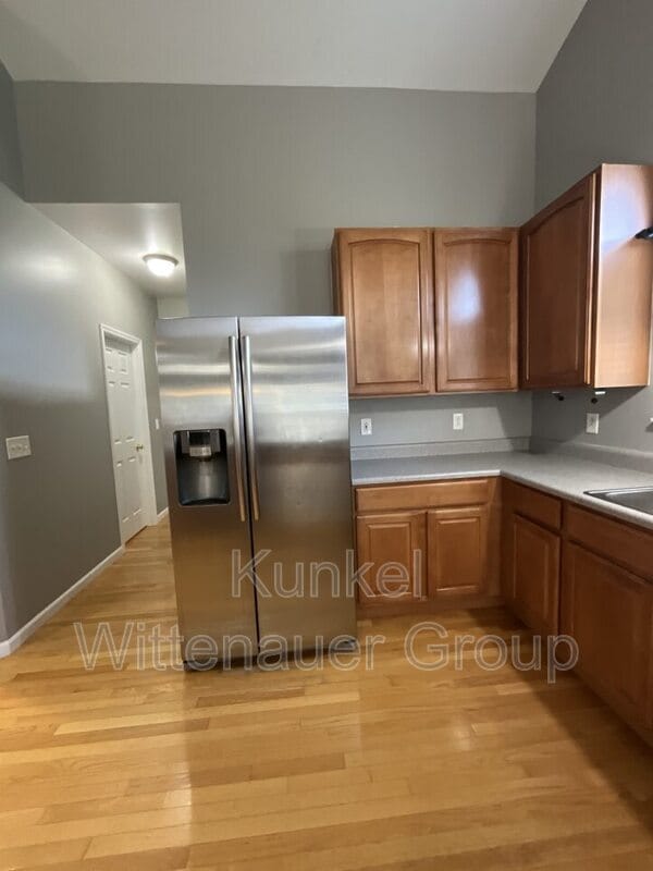 Building Photo - 2308 Four Lakes Dr