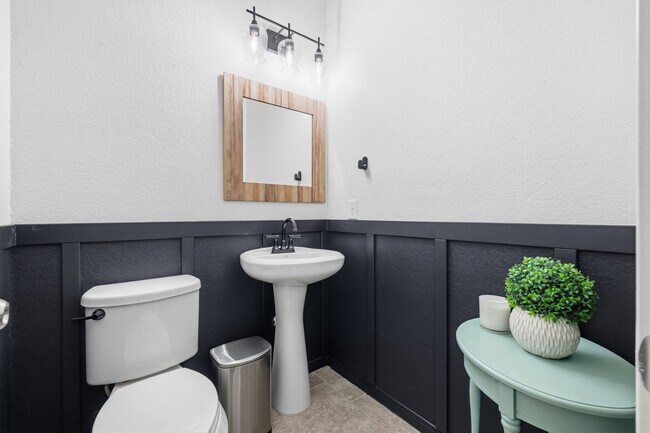 Building Photo - 3826 Daintree Park Dr