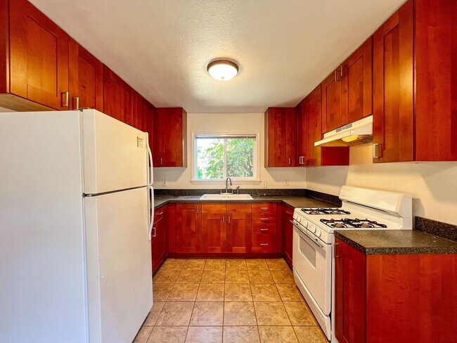 Building Photo - Charming 3-Bedroom Home in Napa’s Sought-A...