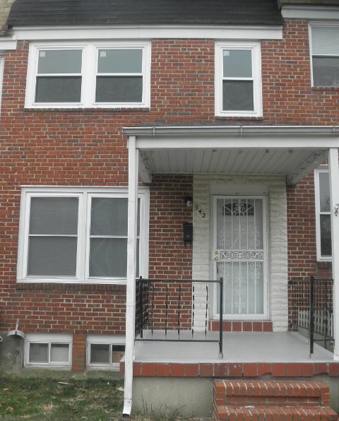 Primary Photo - 942 Elton Ave