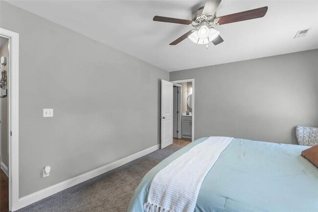 Building Photo - Beautiful Home in Savers Farm – Jackson, MO