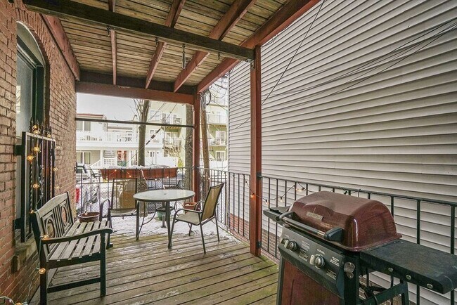 Building Photo - 278 K St