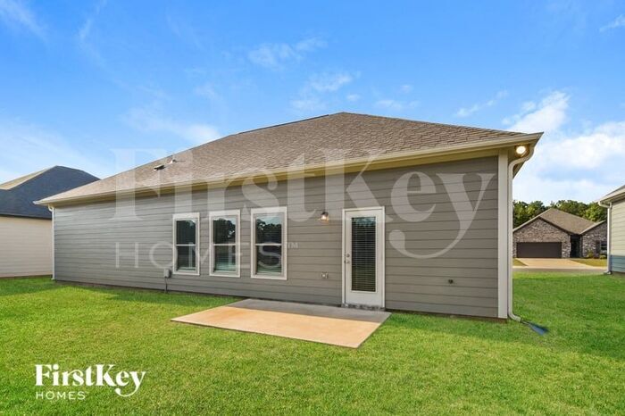 Building Photo - 135 Avalon Wy