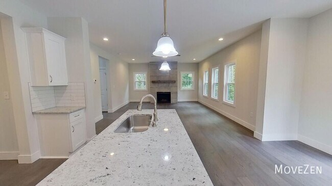 Building Photo - 4110 Whispering Oaks Dr