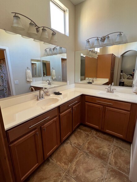 Master Bathroom - 2402 E 5th St