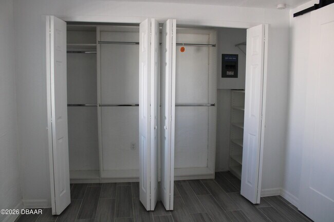 Building Photo - 147 Lindley Rd