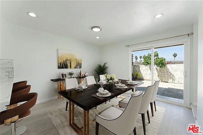 Building Photo - 126 Casuda Canyon Dr