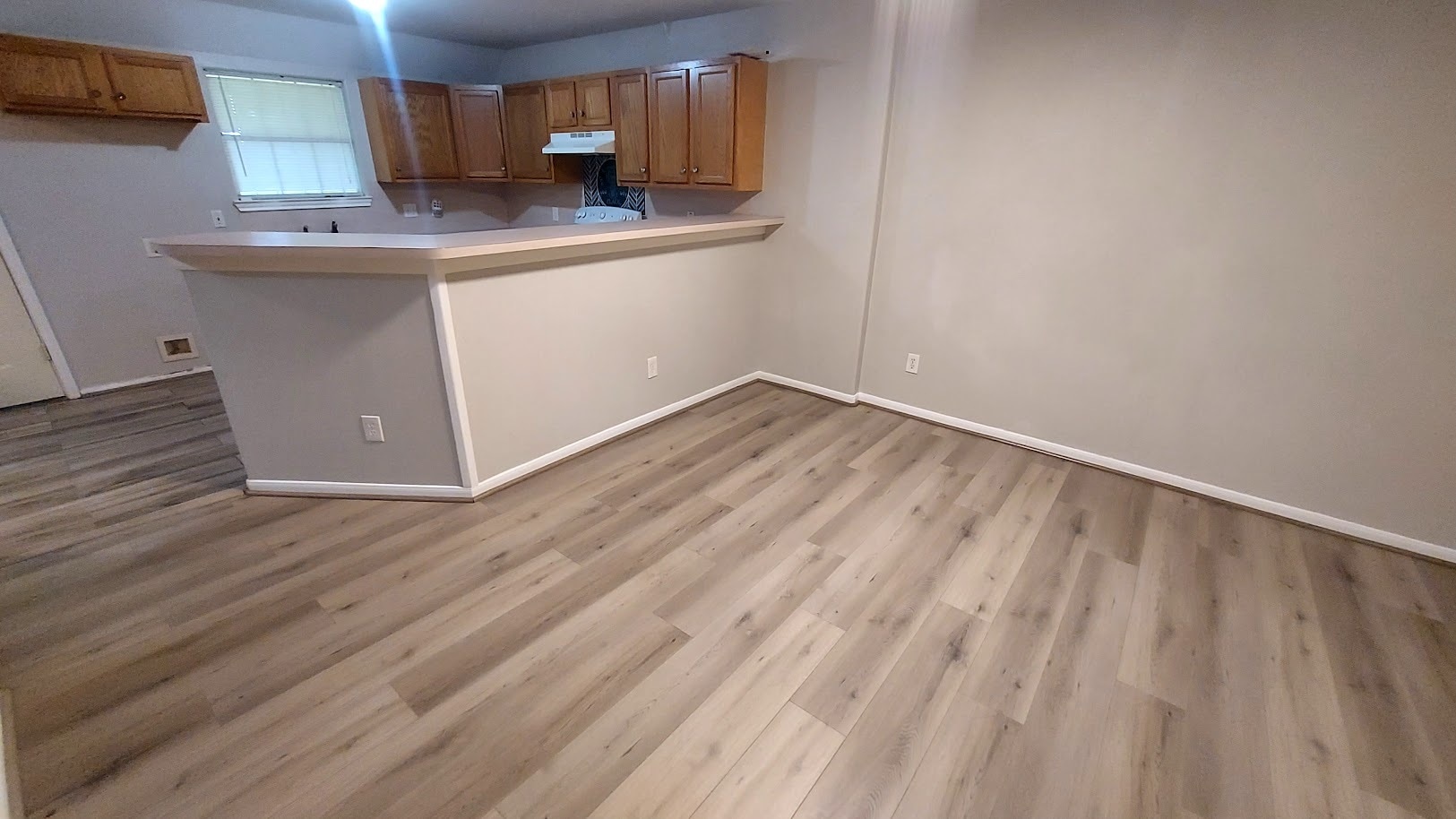 The Dining Room - 2300 Abernathy St