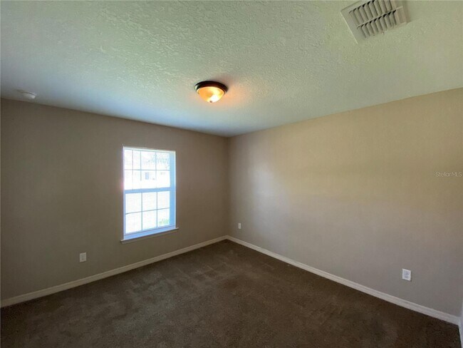 Building Photo - 16618 SW 31st Cir
