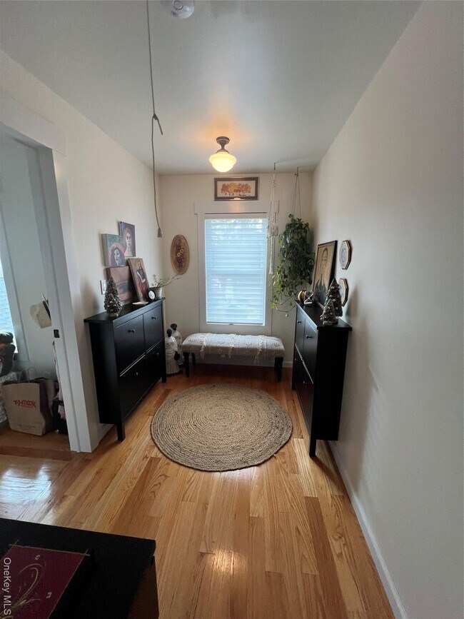 Building Photo - 103 Filors Ln