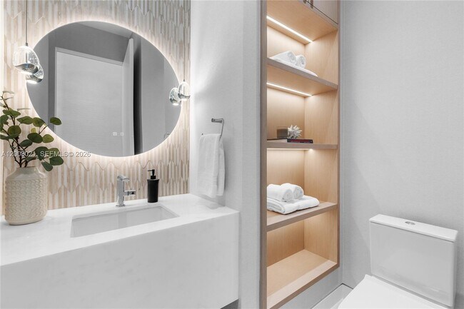 Building Photo - 4504 Sheridan Ave