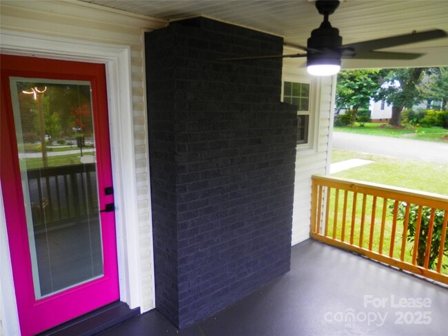 Building Photo - 1416 Effingham Rd