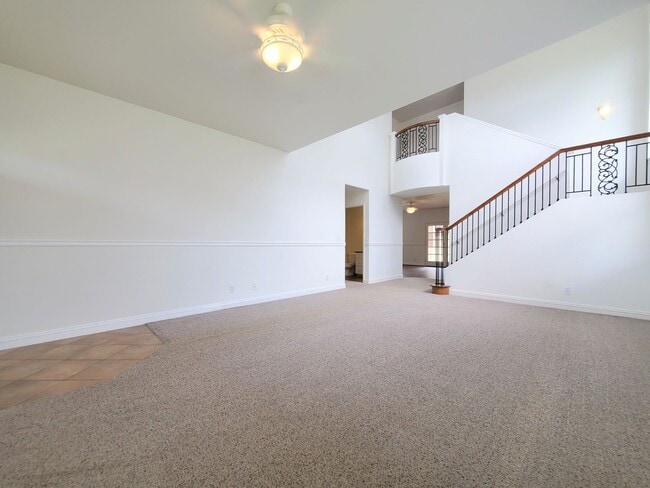 Building Photo - For Rent | 4 Bedroom, 3 Bathroom house with 2 Car Garage