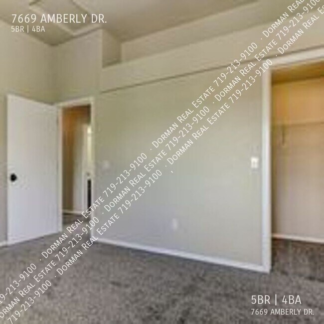 Building Photo - 7669 Amberly Dr