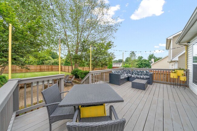 Building Photo - Gorgeous 3 Bedroom 2.5 Bath Home For Rent!!!