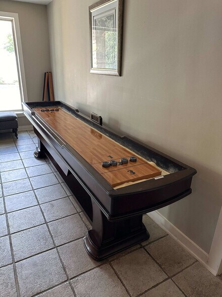 Building Photo - 206 Forest Dr