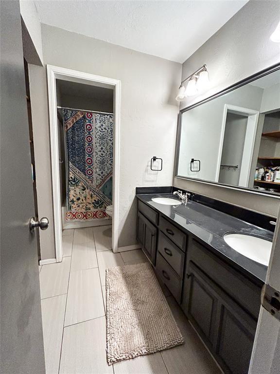 Building Photo - 13228 Green Valley Dr