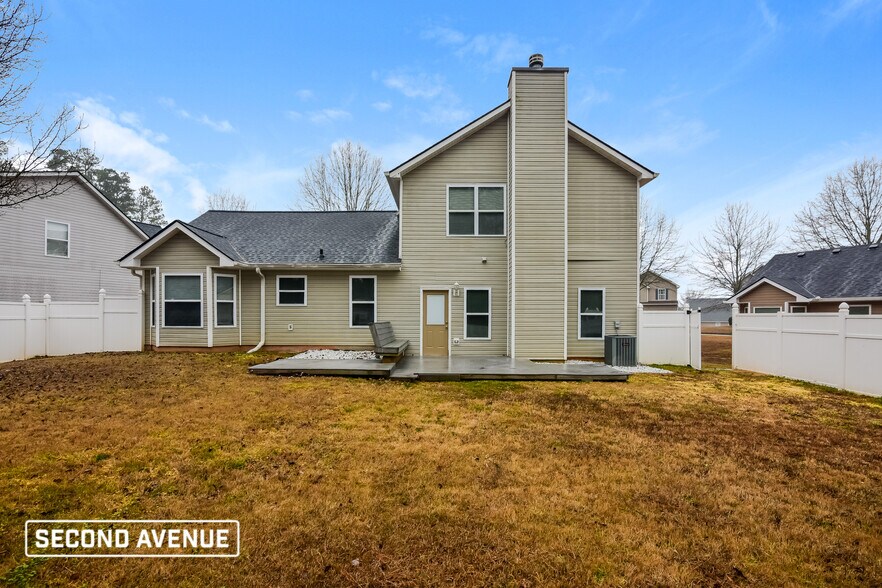 Building Photo - 3893 Arabian Way SW