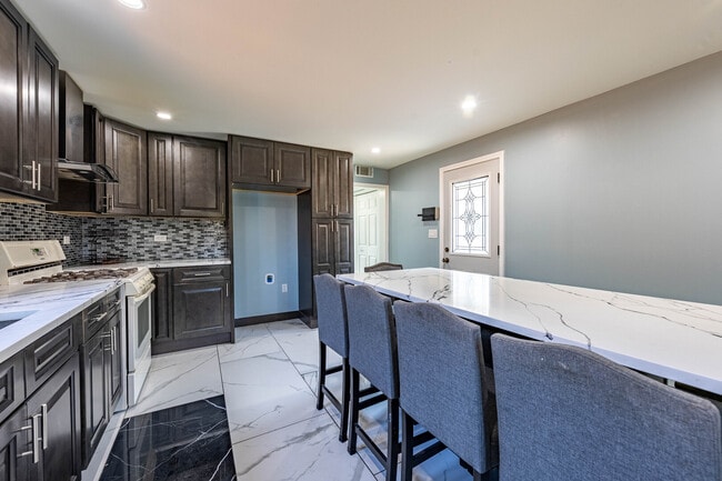 Building Photo - 7740 S Laramie Ave