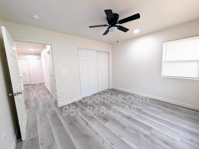 Building Photo - 1358 N Murray St