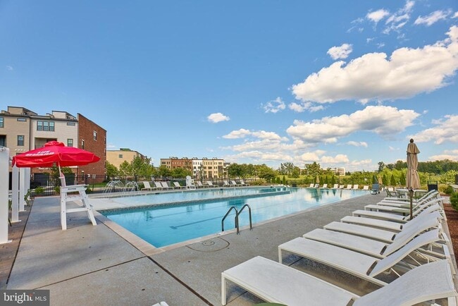 Building Photo - 22405 Claude Moore Dr