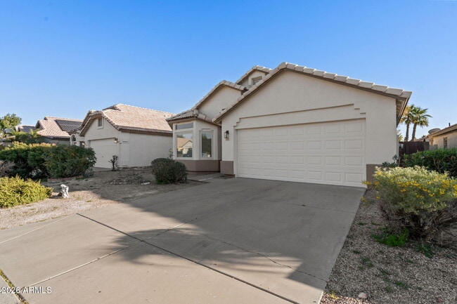 Building Photo - 523 W Kelton Ln