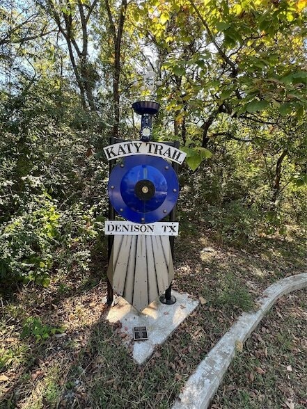 Building Photo - 1108 W Day St